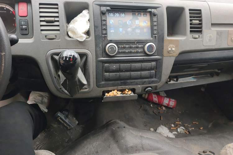 Used Foton Scenic G9 2016 2.4L Commercial Version Long Wheelbase 4G69 Audio And AC Panel