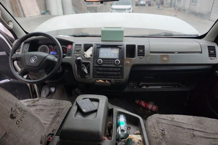 Used Foton Scenic G9 2016 2.4L Commercial Version Long Wheelbase 4G69 Center Console