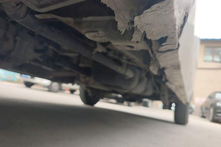 Used Foton Scenic G9 2016 2.4L Commercial Version Long Wheelbase 4G69 Chassis Front Left