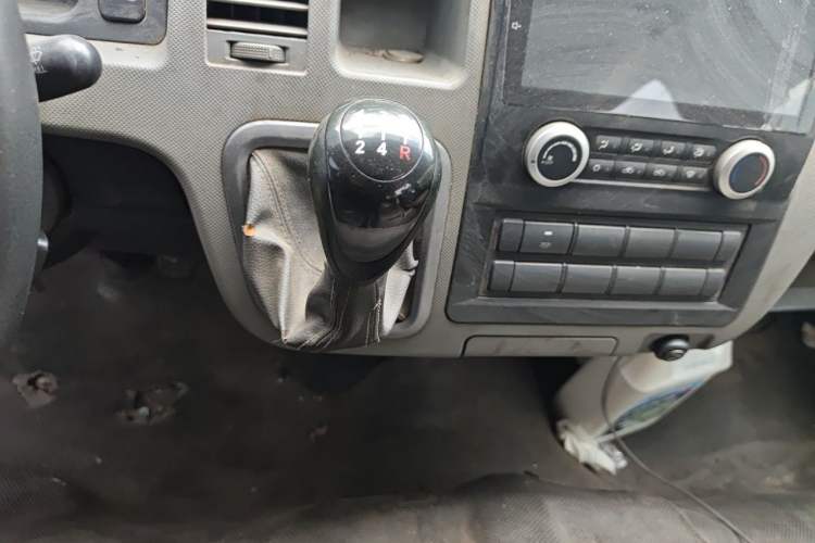 Used Foton Scenic G9 2016 2.4L Commercial Version Long Wheelbase 4G69 Gear Lever