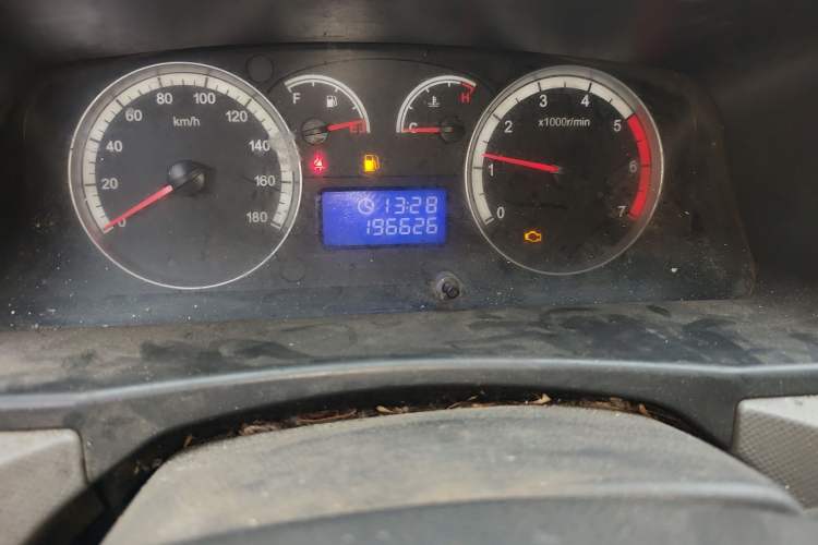 Used Foton Scenic G9 2016 2.4L Commercial Version Long Wheelbase 4G69 Odometer Close Up