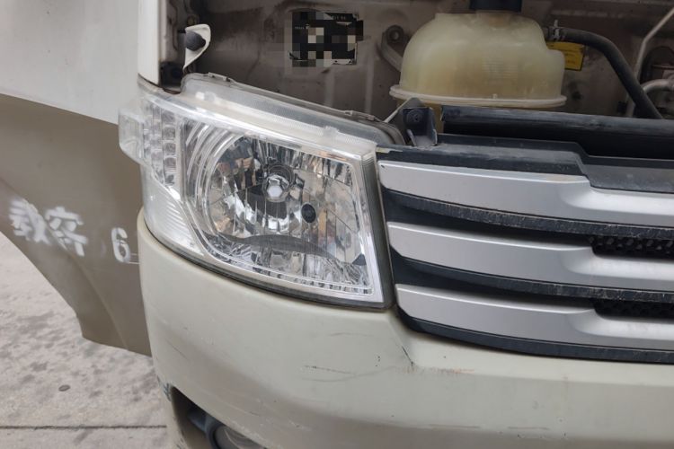 Used Foton Scenic G9 2016 2.4L Commercial Version Long Wheelbase 4G69 Right Front Headlight