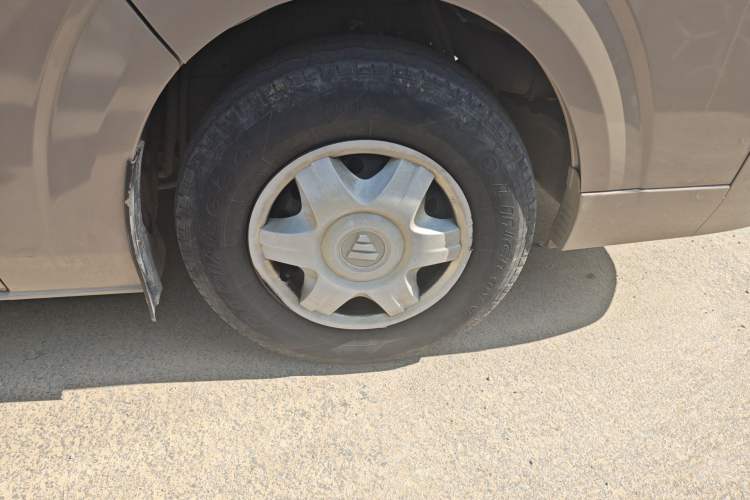 Used Foton Scenic G9 2016 2.4L Commercial Version Long Wheelbase 4G69 Right Front Wheel Hub