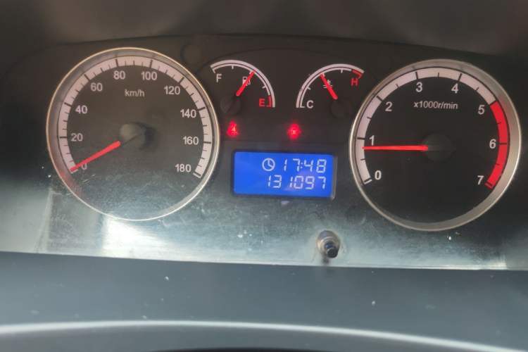 Used Foton Scenic G9 2017 2.4L Gasoline Cargo Van Commercial Version Long Wheelbase Model 4G69 Odometer Close Up