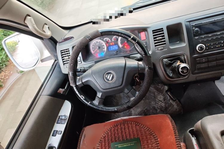 Used Foton Scenic G9 2017 2.8T Diesel Cargo Van Commercial Version Long Wheelbase 4JB1T Steering Wheel