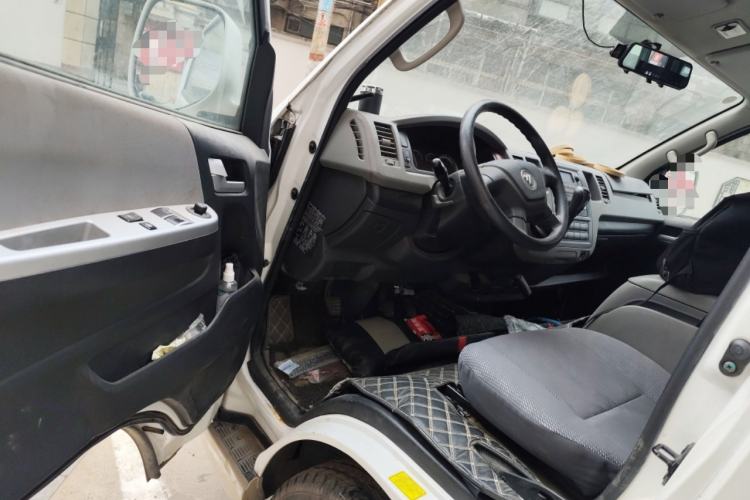 Used Foton Scenic G9 2017 2.4L Gasoline Commercial Version Long Wheelbase 6-Seater 4G69 Driver Seat
