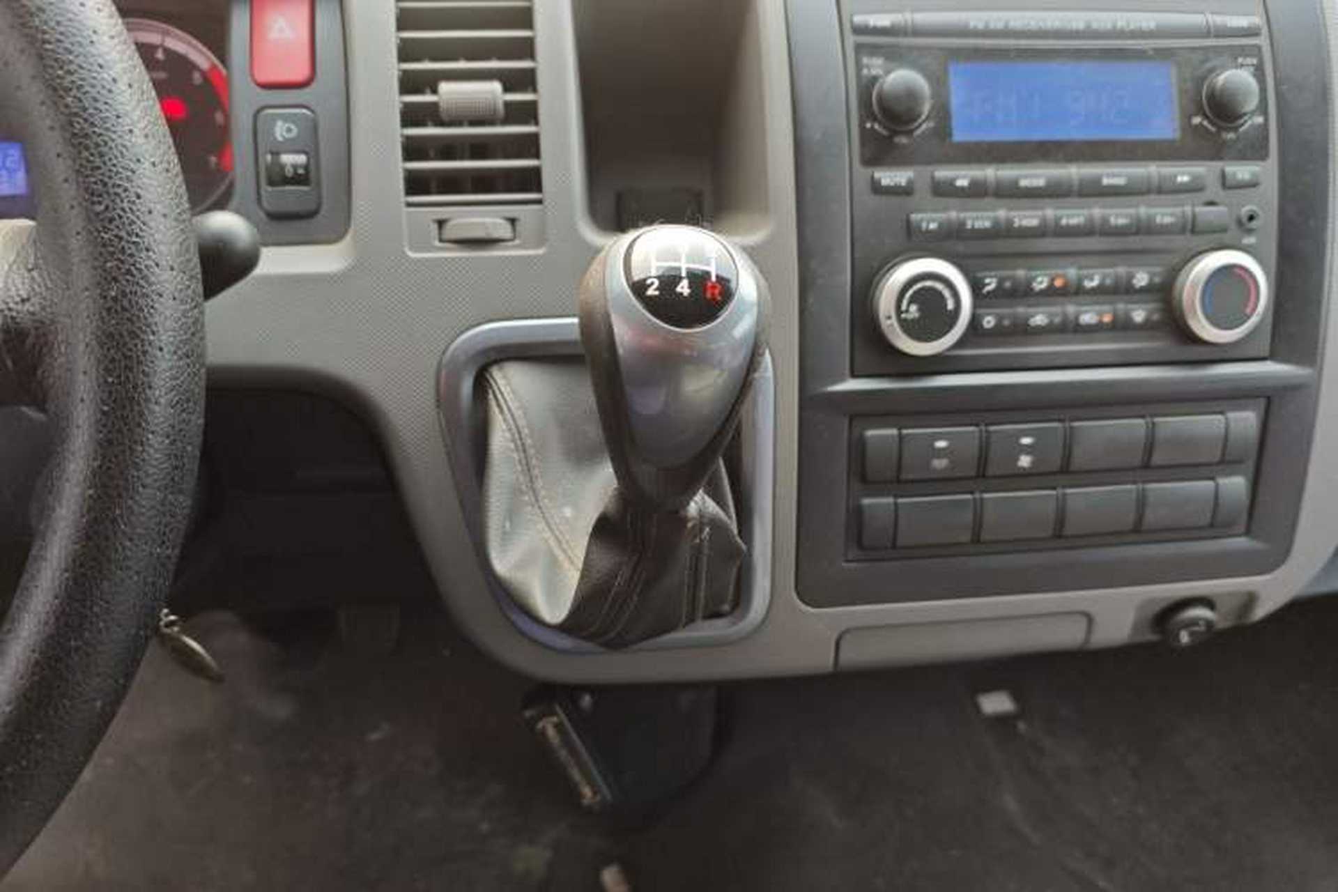 Used Foton Scenic G9 2017 2.4L Gasoline Commercial Version Long Wheelbase 9-Seater 4G69 Gear Lever
