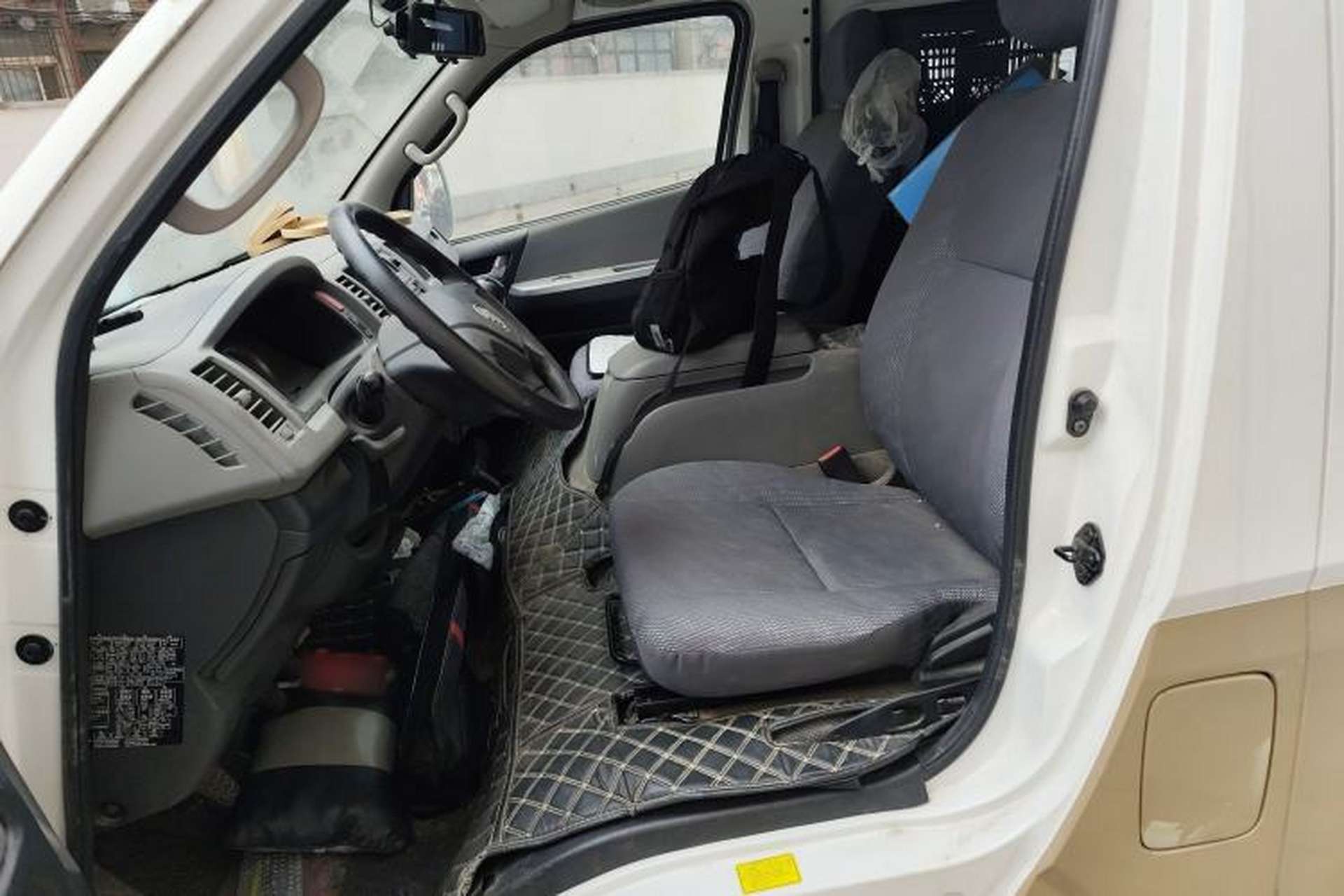 Used Foton Scenic G9 2017 2.4L Gasoline Commercial Version Long Wheelbase 6-Seater 4G69 Left Front Seat