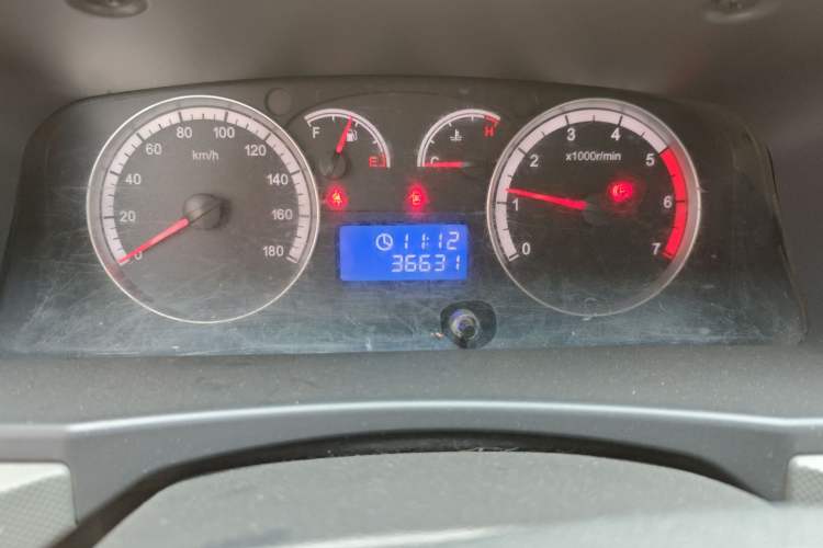 Used Foton Scenic G9 2017 2.4L Gasoline Commercial Version Long Wheelbase 9-Seater 4G69 Odometer Close Up