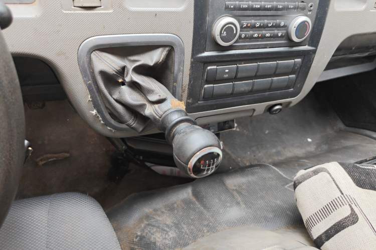 Used Foton Scenic G9  Gear Lever