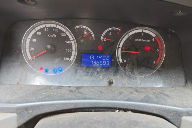 Used Foton Scenic G9  Odometer Close Up