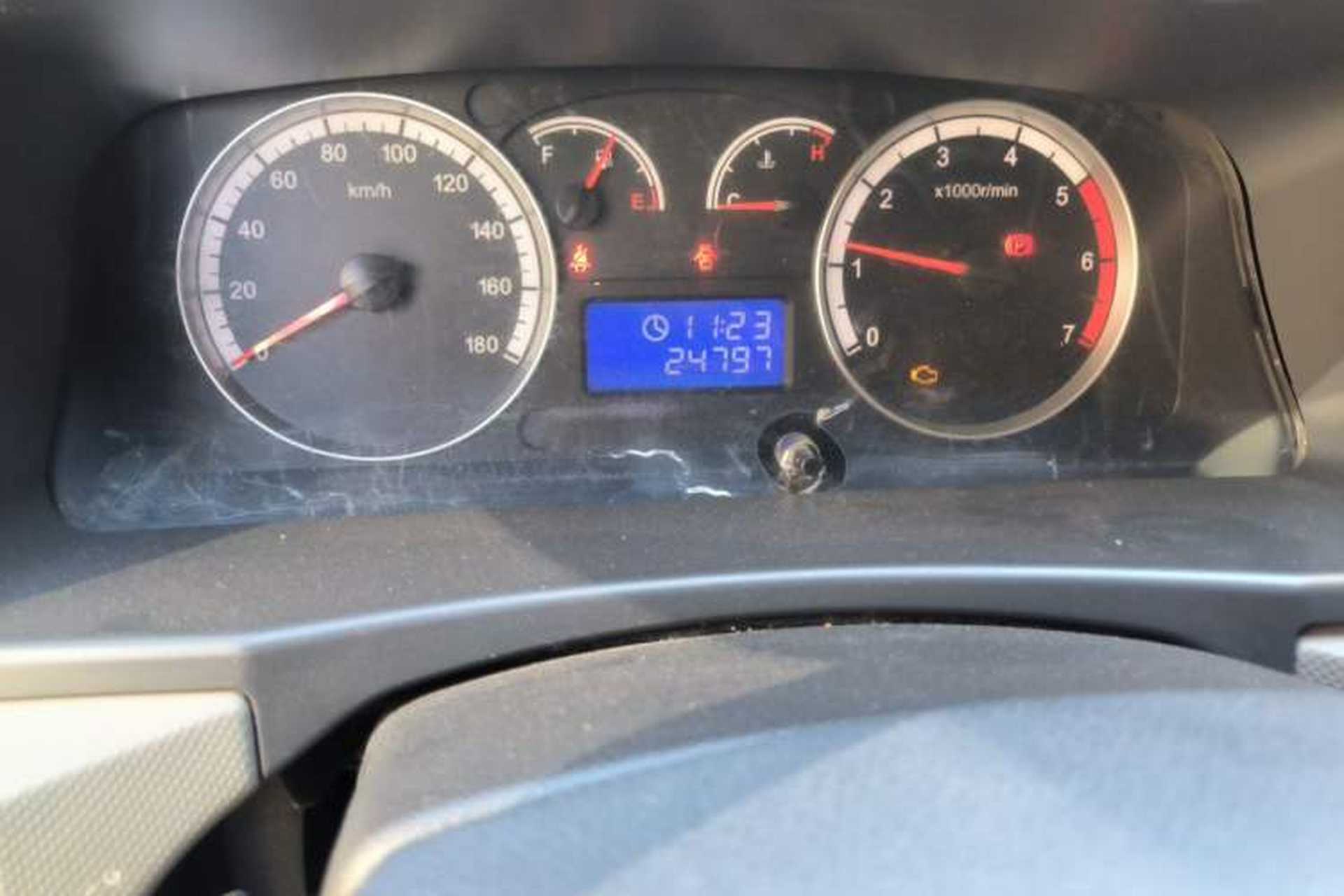 Used Foton Scenic G9 2019 2.4L Commercial Version Long Wheelbase High-Roof 9-Seater Multi-Purpose Passenger Vehicle 4G69S4M Odometer Close Up