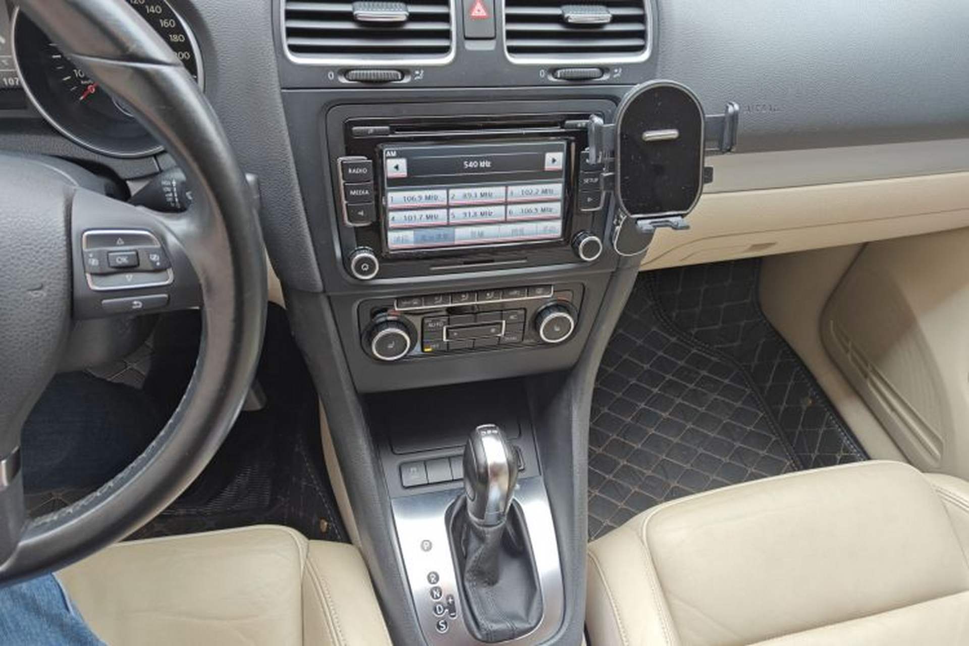 Used Foton Scenic G9 2020 2.8T Diesel Commercial Version Long Wheelbase High Roof 2-Seater Van 4J28TC3 Audio And AC Panel