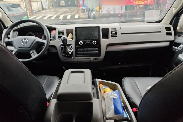 Used Foton Scenic G9 2020 2.4L Commercial Version Long Wheelbase High-Roof 9-Seater Business Vehicle China VI Emission Standard Model 4K22D4M Center Console
