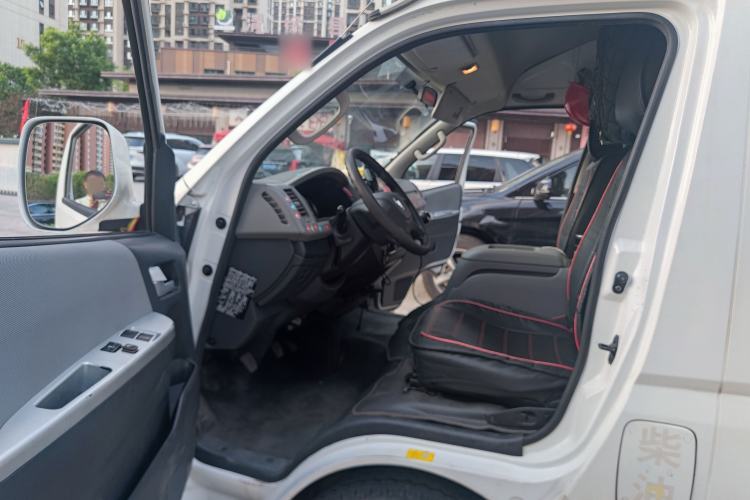 Used Foton Scenic G9 2020 2.8T Diesel Commercial Version Long Wheelbase High Roof 2-Seater Van 4J28TC3 Driver Seat