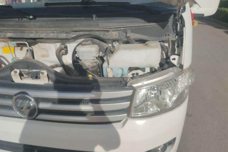 Used Foton Scenic G9 2020 2.8T Diesel Commercial Version Long Wheelbase High Roof 2-Seater Van 4J28TC3 Engine Bay Left