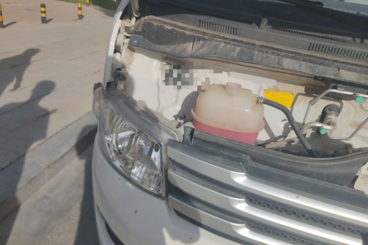 Used Foton Scenic G9 2020 2.8T Diesel Commercial Version Long Wheelbase High Roof 2-Seater Van 4J28TC3 Engine Bay Right