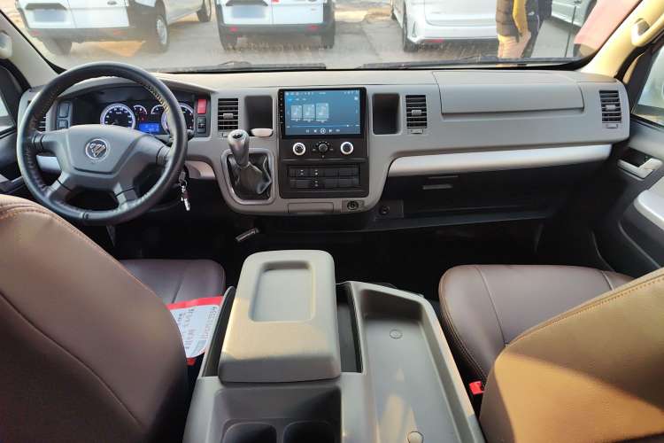 Used Foton Scenic G9 2020 2.4L Commercial Version Long Wheelbase High-Roof 9-Seater Business Vehicle China VI Emission Standard Model 4K22D4M Interior 3