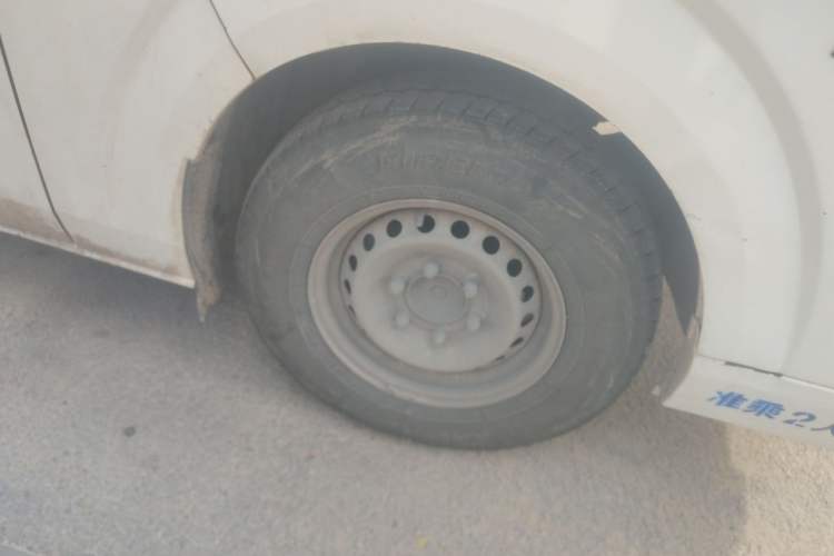 Used Foton Scenic G9 2020 2.8T Diesel Commercial Version Long Wheelbase High Roof 2-Seater Van 4J28TC3 Right Front Wheel Hub