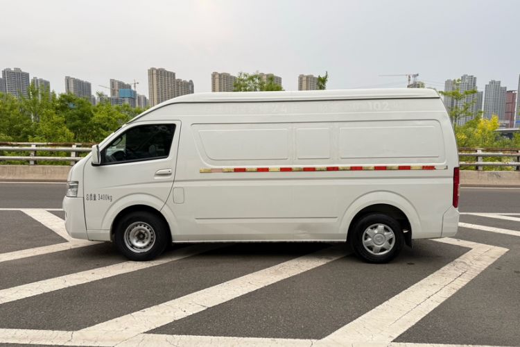 Used Foton Scenic G9 2021 2.4L Gasoline Commercial Version Long Wheelbase High Roof 2-Seater Van Model 4K22D4M Exterior 3