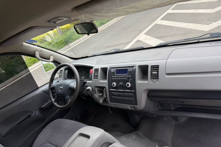 Used Foton Scenic G9 2021 2.4L Gasoline Commercial Version Long Wheelbase High Roof 2-Seater Van Model 4K22D4M Interior 2