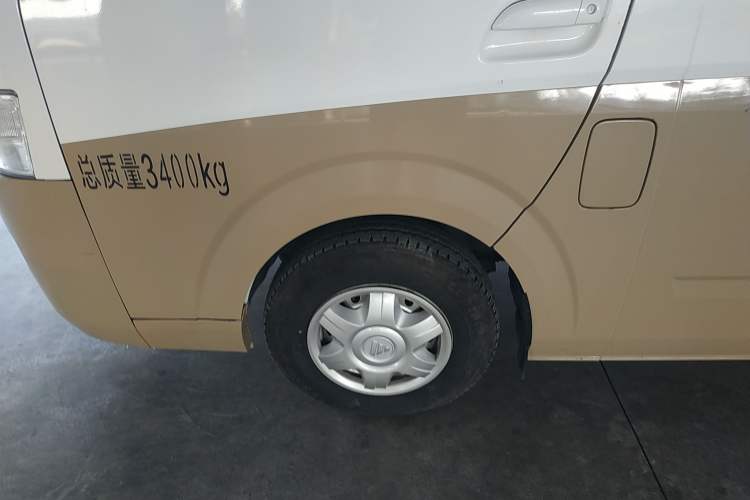 Used Foton Scenic G9 2021 2.4L Gasoline Commercial Version Long Wheelbase High Roof 9-Seater with Clear Window 4K22D4M Left Front Wheel Hub