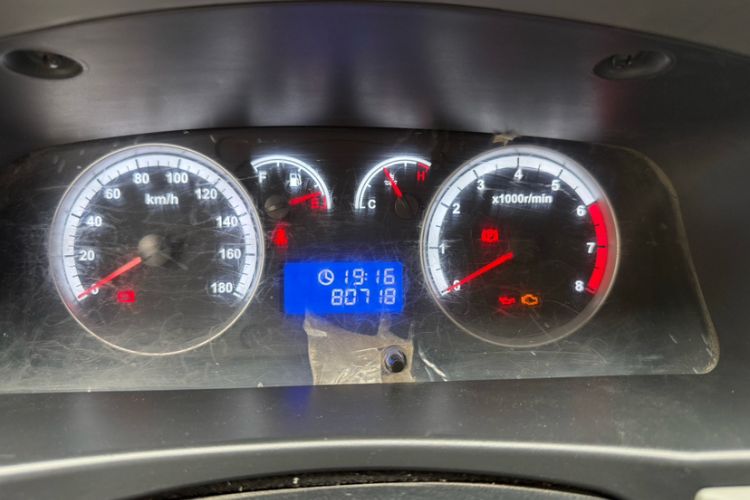 Used Foton Scenic G9 2021 2.4L Gasoline Commercial Version Long Wheelbase High Roof 2-Seater Van Model 4K22D4M Odometer Close Up
