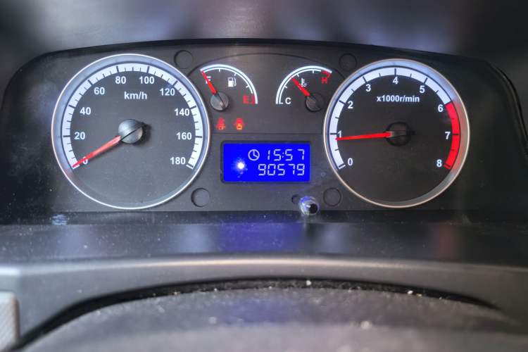 Used Foton Scenic G9  Odometer Close Up