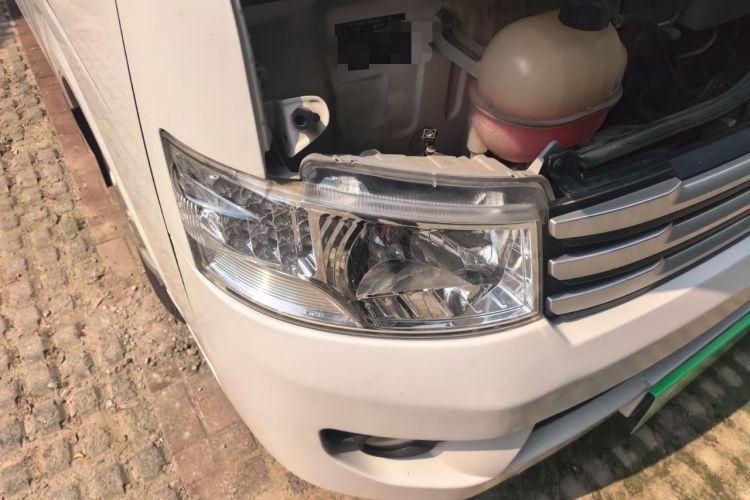 Used Foton Scenic G9  Right Front Headlight