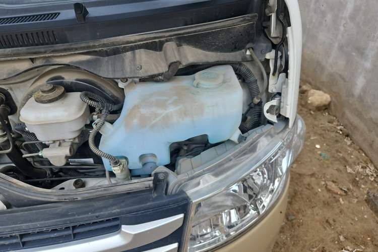 Used Foton Scenic G9  Engine Bay Left