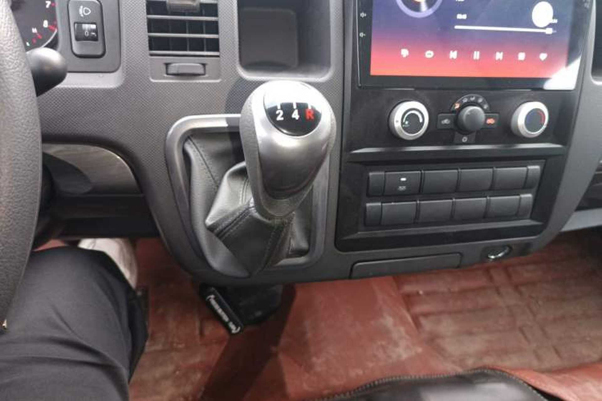 Used Foton Scenic G9 2024 2.4L Gasoline Commercial Version Long Wheelbase High Roof 2-Seater Van – 4K22D4M Gear Lever