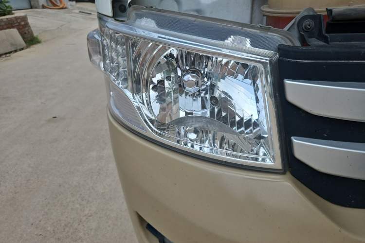 Used Foton Scenic G9  Right Front Headlight