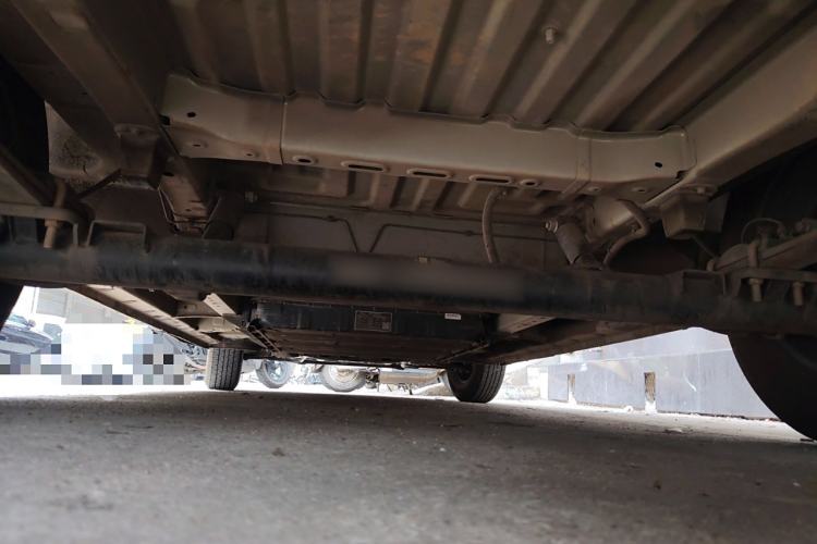 Used Foton Scenic i7 2025 Model—Professional Logistics Short-axle Front-wheel-drive, CATL 43.53 kWh, Zhiyuan Edition, Flat Roof, Single Tire, 2 Seats Chassis Rear