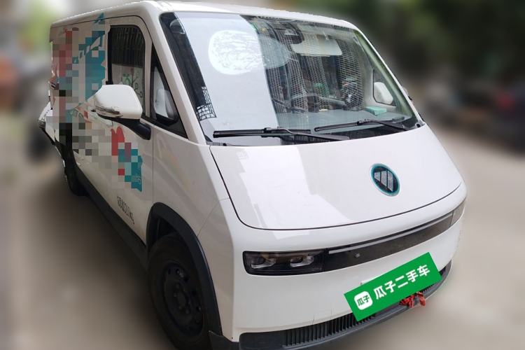 Used Foton Scenic i7 2025 Model—Professional Logistics Short-axle Front-wheel-drive, CATL 43.53 kWh, Zhiyuan Edition, Flat Roof, Single Tire, 2 Seats Front Right 45 Deg