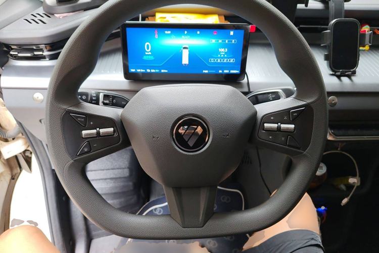 Used Foton Scenic i7 2025 Model—Professional Logistics Short-axle Front-wheel-drive, CATL 43.53 kWh, Zhiyuan Edition, Flat Roof, Single Tire, 2 Seats Steering Wheel
