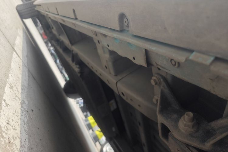 Used Foton Scenic i7 2025 Professional Logistics Short Wheelbase Front-Wheel Drive CATL 41.86 kWh Zhiyuan Version Flat Roof Single Tire 2 Seats Chassis Rear Left
