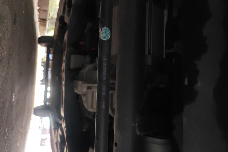 Used Foton Scenic i7 2025 Professional Logistics Short-Wheelbase Front-Wheel Drive Aiyike 41.86 kWh Zhiyuan Edition Flat Roof Single Tire 2 Seats Chassis Front