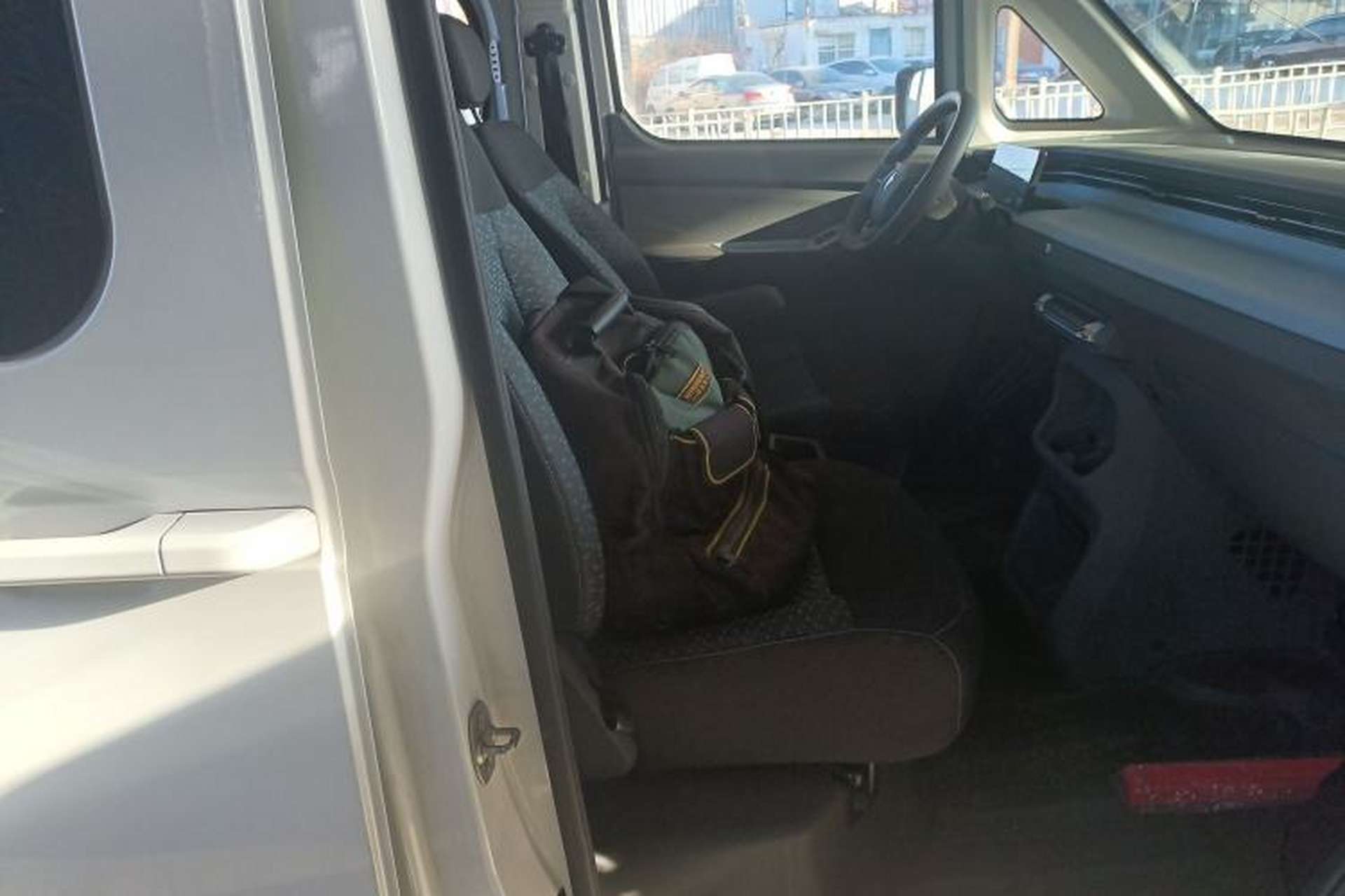 Used Foton Scenic i7 2025 Multi-Purpose Short-Wheelbase Front-Drive Aiyike 51.52kWh Zhiyuan Edition Flat-Roof Single-Tire 6-Seater Right Front Seat
