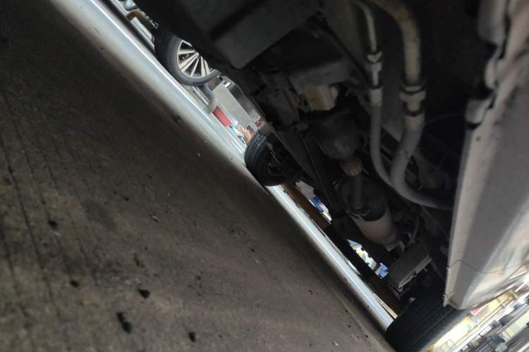 Used Foton Scenic V5 2015 1.2L Standard G12 Chassis Front Left