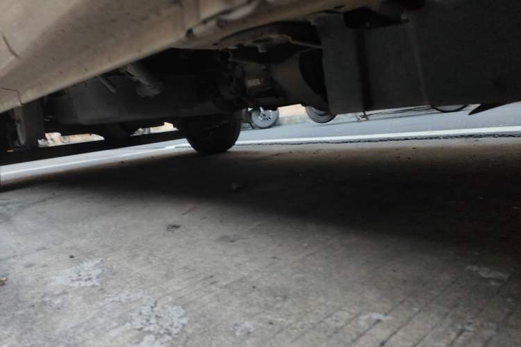 Used Foton Scenic V5 2015 1.2L Standard G12 Chassis Front Right