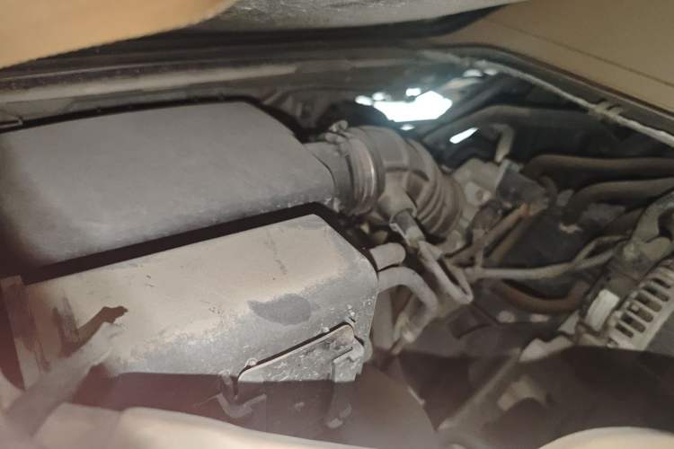 Used Foton Scenic V5 2015 1.2L Standard G12 Engine Bay Right