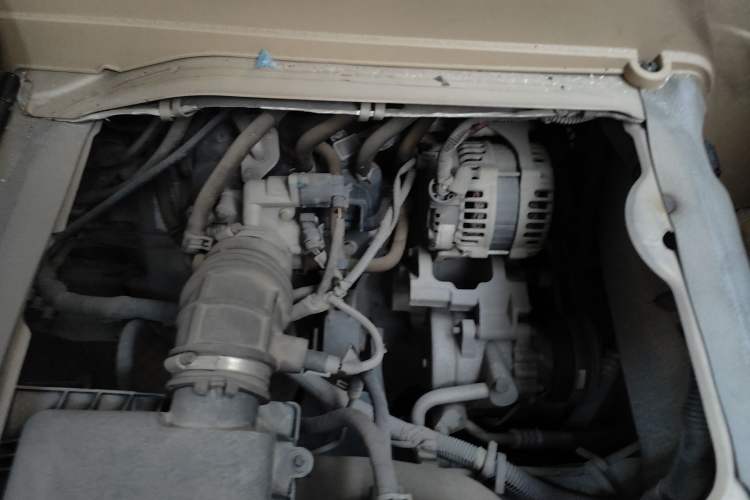 Used Foton Scenic V5 2015 1.2L Standard G12 Engine Bay Right