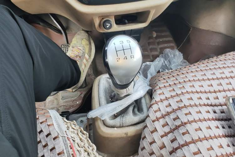 Used Foton Scenic V5 2015 1.2L Standard G12 Gear Lever
