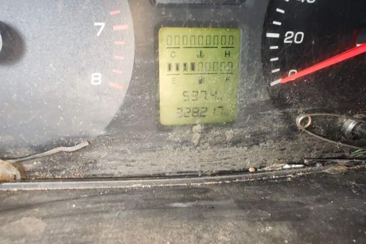Used Foton Scenic V5 2015 1.2L Standard G12 Odometer Close Up