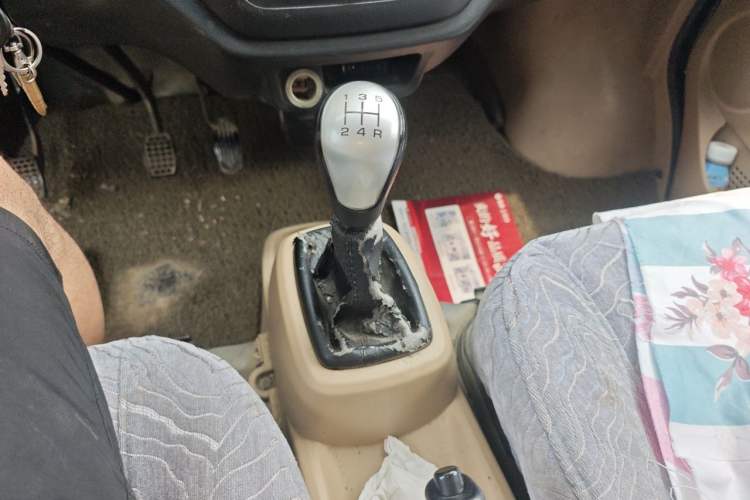 Used Foton Scenic V5 2015 1.2L Standard G12 Gear Lever