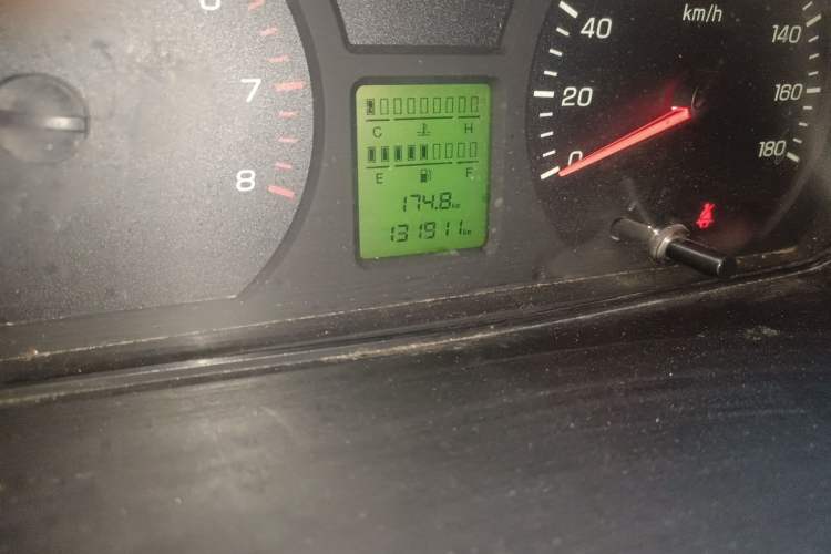 Used Foton Scenic V5 2015 1.2L Standard G12 Odometer Close Up