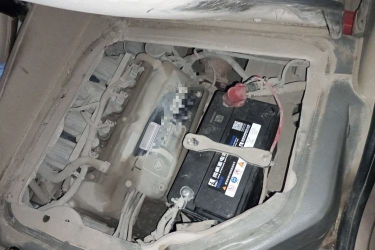 Used Foton Scenic V5 2017 1.2L Van Base Model 4W12M1 Engine Bay Left