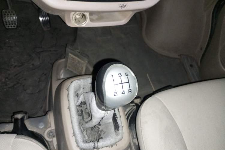 Used Foton Scenic V5 2017 1.2L Van Base Model 4W12M1 Gear Lever