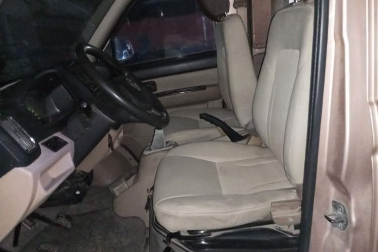 Used Foton Scenic V5 2017 1.2L Van Base Model 4W12M1 Left Front Seat
