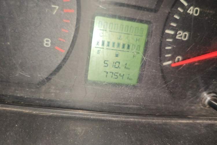 Used Foton Scenic V5  Odometer Close Up